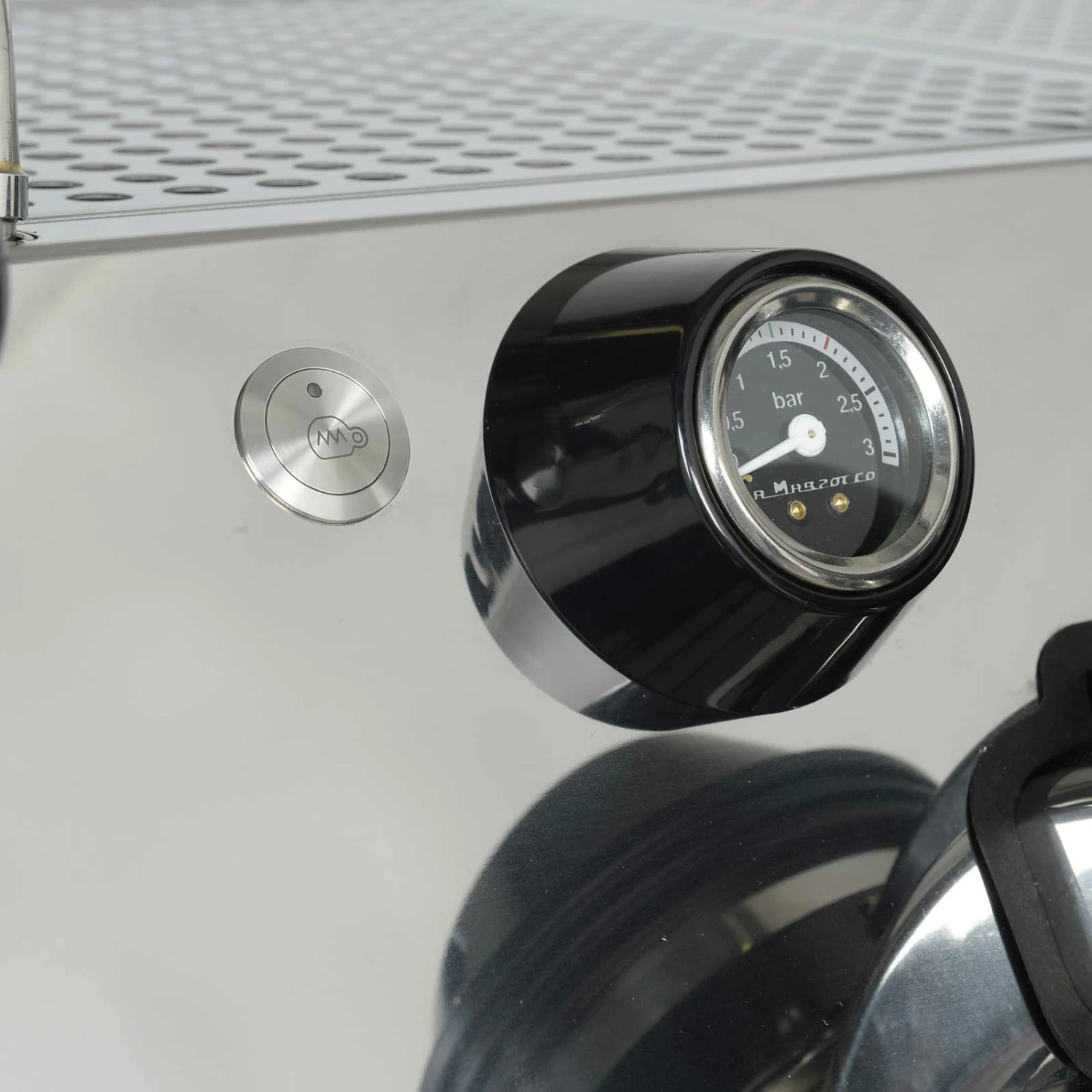 Equipment La Marzocco Strada 2 Group AV (Automatic) Espresso Machine 3 Equipment La Marzocco Strada 2 Group AV (Automatic) Espresso Machine